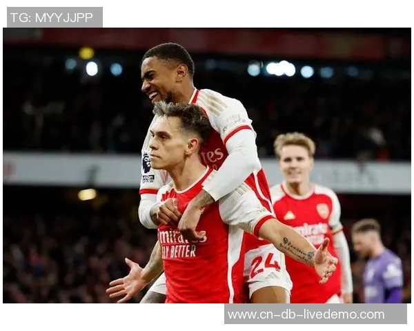 欧洲足球官网最新动态与赛事信息全解析，助你掌握足球世界的每一个瞬间